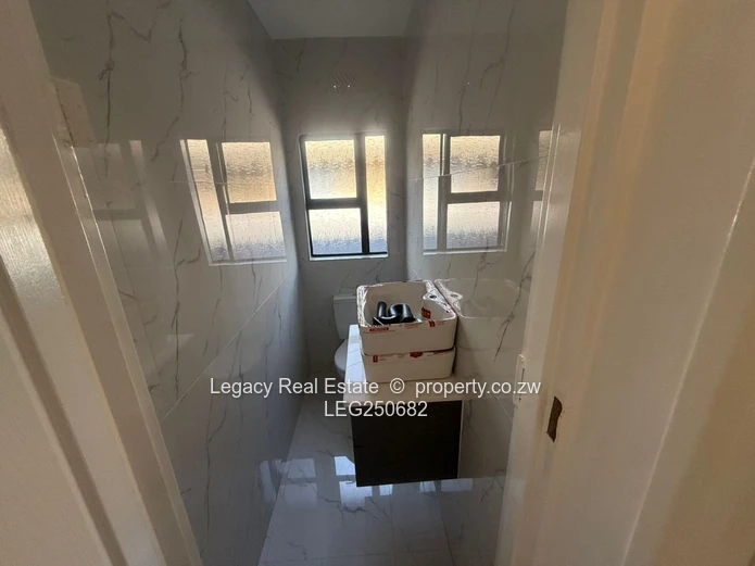 Tynwald: 3-Bed Modern Home with Marble Floors & Bath