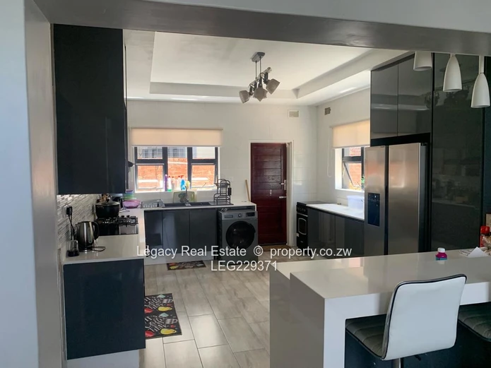 Exclusive 4-Bedroom Cluster in Highlands