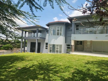 6 Bedroom House