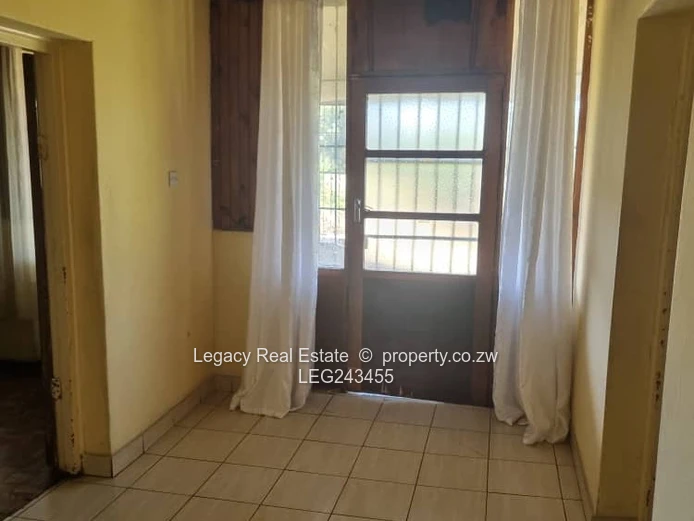 Diamond In The Rough ,High ROI Potential,Hatfield Developer’s Dream.