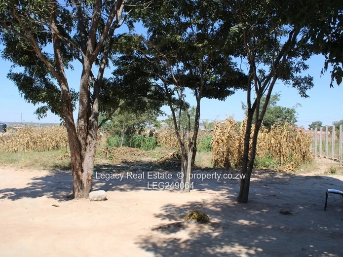 Sunway City 2-Bed Cottage on 2673 sqm - Verandah, Grilled Windows