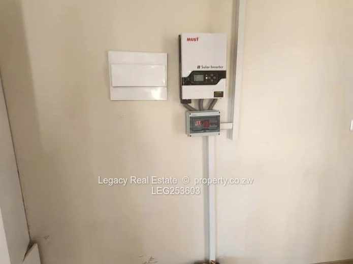 Gletwin Park: Double-Storey 7-Bed Home with Borehole