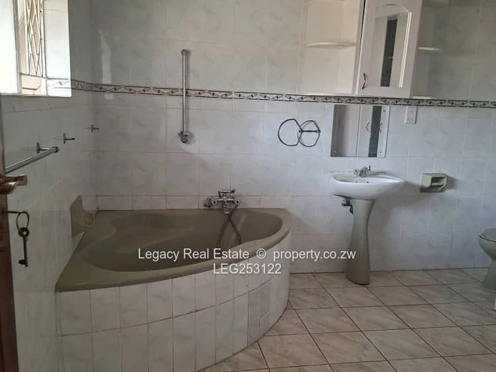 Avonlea 3-Bed Home with Pool & Large Paved Drive