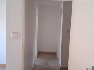 2 Bedroom Flat & Apartment