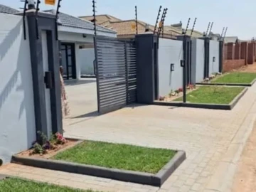4 Bedroom Townhouse Complex