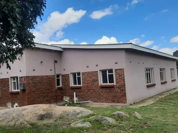 3 Bedroom Flat & Apartment