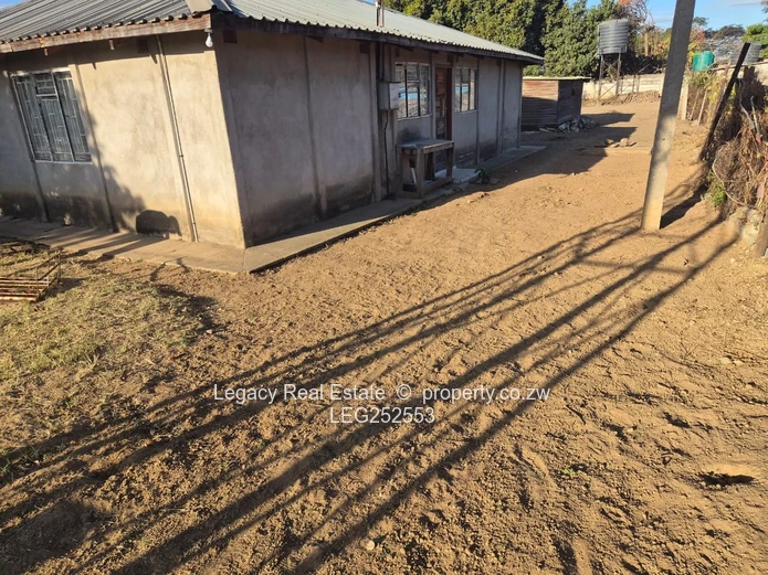 2000 m2 Prospect Stand with Existing House & Trees (Sole Mandate)