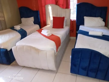 Hotel & Lodge