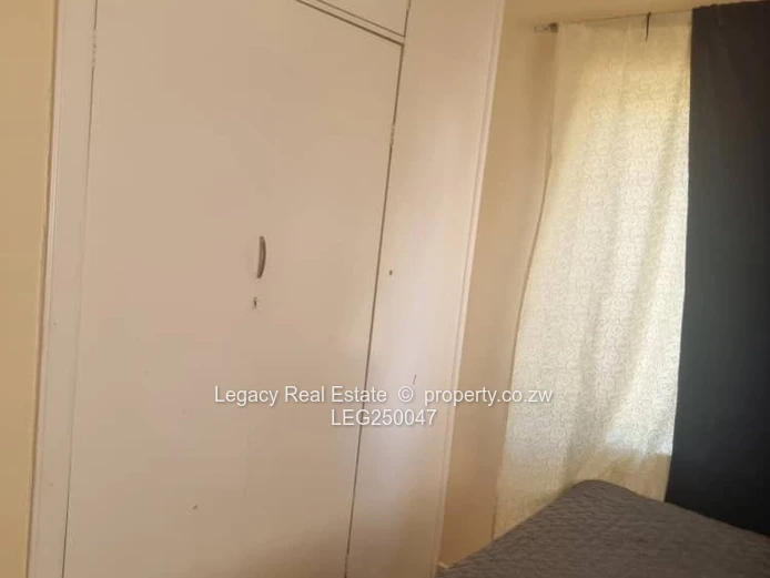 Sunny 2-Bed Cottage in Marlborough, Harare West — Borehole