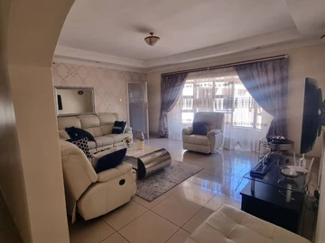 6 Bedroom House