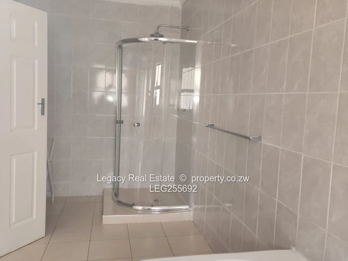 Spacious 4-Bed Brookview Home with Garden & Borehole