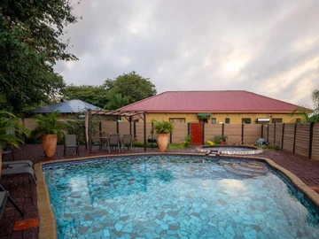 Hotel & Lodge