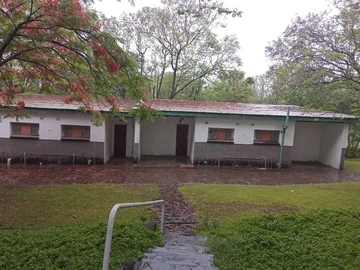 Hotel & Lodge