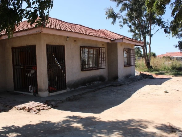 2 Bedroom House