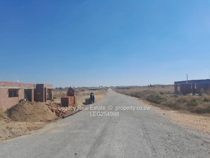 Nyabira 300m² Stand — Tarred Road, Developing Estate