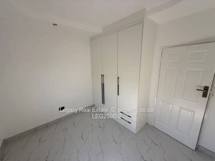 Tynwald: 3-Bed Modern Home with Marble Floors & Bath