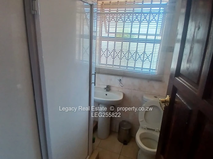Westgate ,Adylinn 5-Bed Double-Storey: Paved Courtyard & Garage (Sole Mandate)