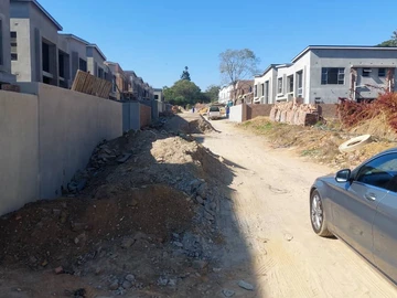 4 Bedroom Flat & Apartment