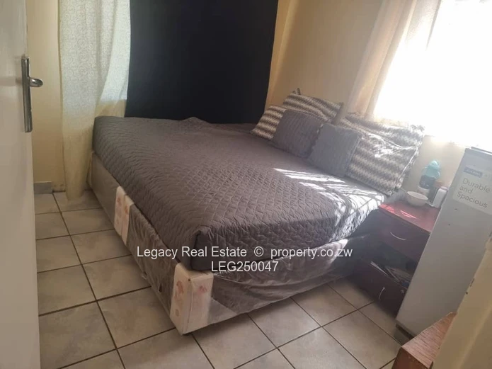Sunny 2-Bed Cottage in Marlborough, Harare West — Borehole