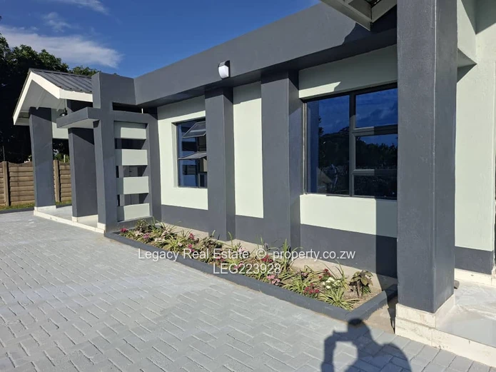 Hatfield Living Redefined | 4-Bed Cluster In Hudson Mews | Only 1 Unit left  (Sole Mandate)