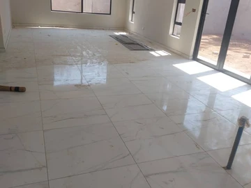 4 Bedroom Flat & Apartment