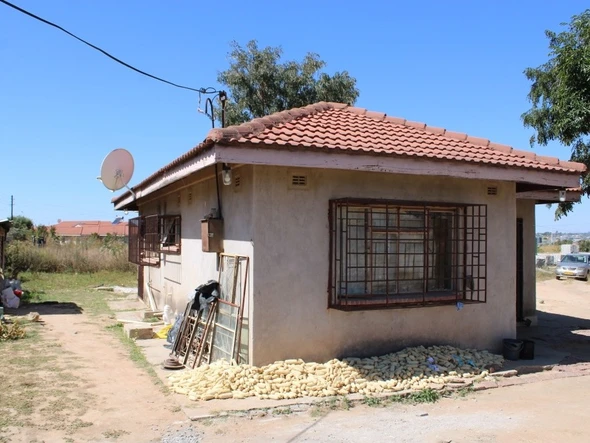 2 Bedroom House
