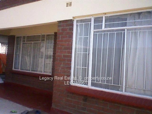 Comfortable Living in a Well-Located Chitungwiza Neighborhood