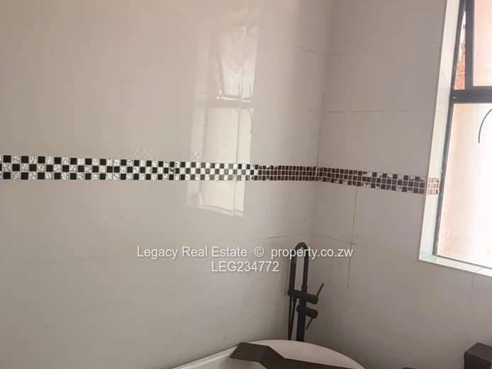 Modern Borrowdale Duplex – Prime Crowhill Location.