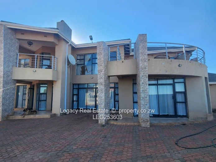 Gletwin Park: Double-Storey 7-Bed Home with Borehole