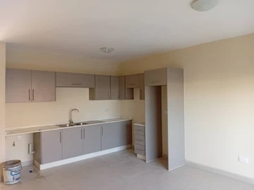 2 Bedroom Flat & Apartment
