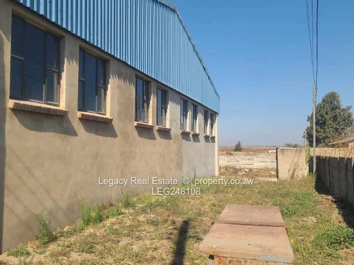 Commercial Warehouse With High Roof Clearance For Sale