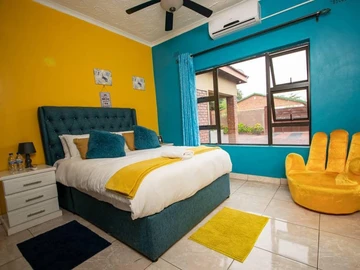 Hotel & Lodge