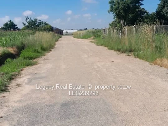 1,200SQM Stand For Sale in Invelengus Ruwa Opposite Damofalls.