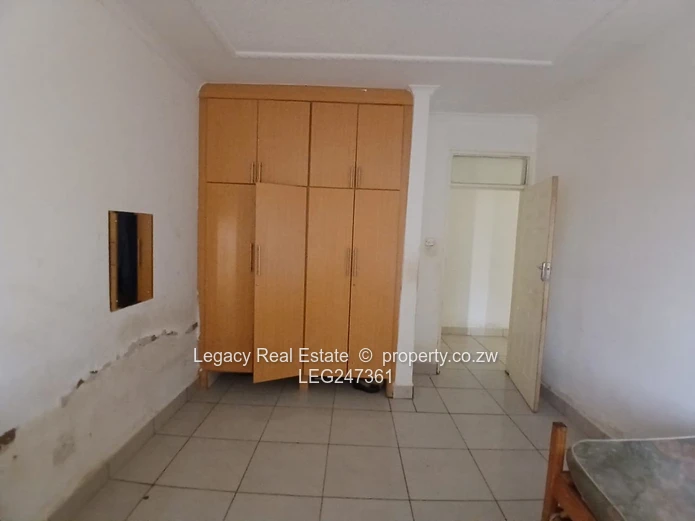 Glaudina Double Lounge Home With Boreholes And Solar