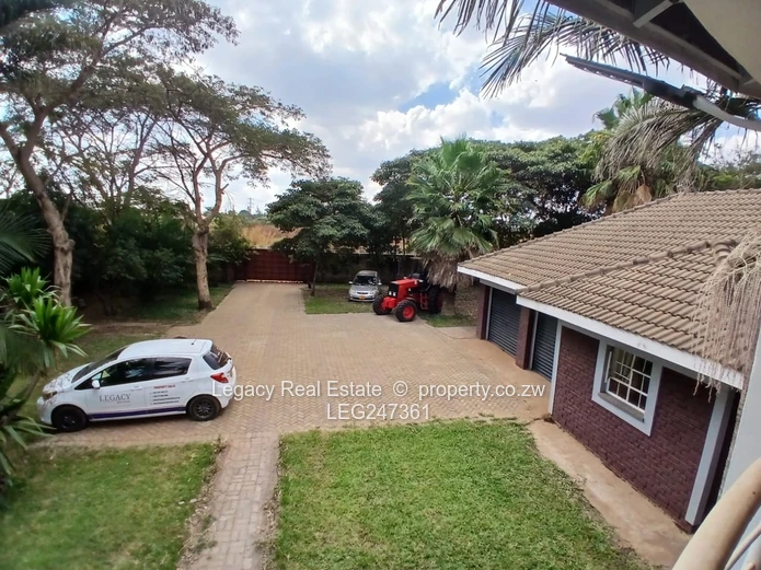 Glaudina Double Lounge Home With Boreholes And Solar