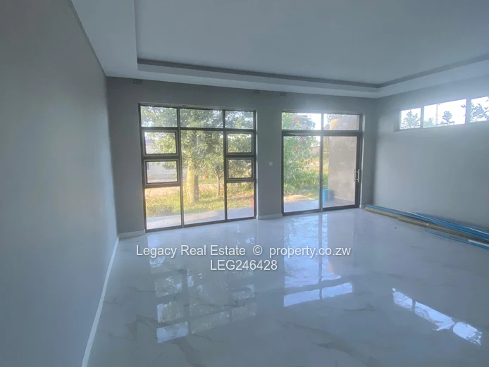 Contemporary Crowhill House Ready For Immediate Occupation