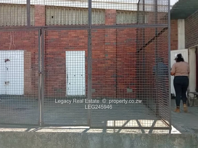 Strategic Warehouse And Office Complex Near Bulawayo CBD,High-Yield Commercial Property For Sale. (Sole Mandate)