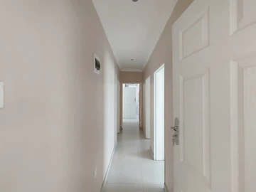 3 Bedroom Flat & Apartment