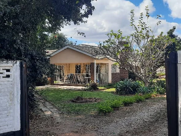 Corner Gem in Emerald Hills – Endless Potential!