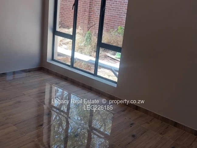 Stylish & Secure 3-Bedroom Home – Greendale Athlone
