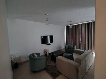 2 Bedroom Flat & Apartment