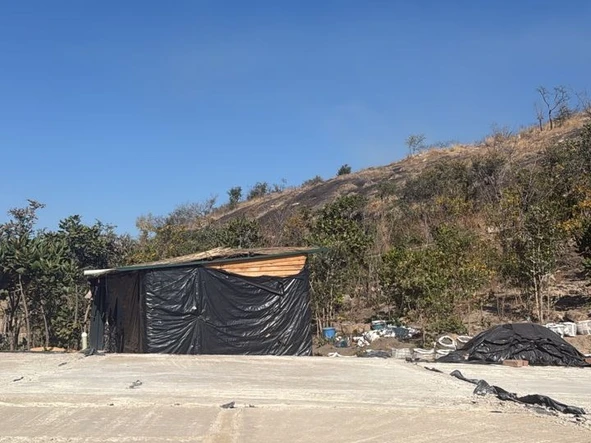 Stands & Residential Land