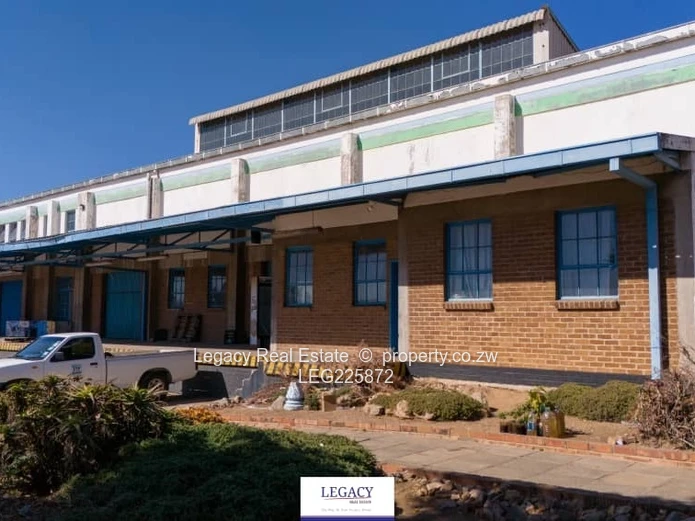 Massive investment in a mature in the heart of sought-after industrial area  (Sole Mandate)