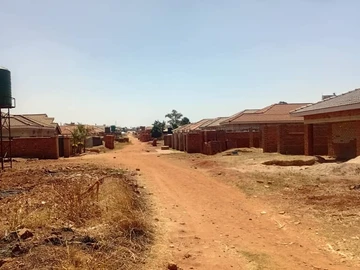 6 Bedroom House