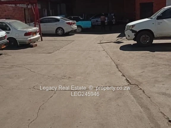 Strategic Warehouse And Office Complex Near Bulawayo CBD,High-Yield Commercial Property For Sale. (Sole Mandate)