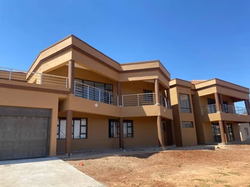 8 Bedroom House