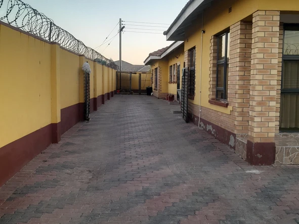 4 Bedroom Townhouse Complex