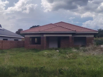 3 Bedroom Flat & Apartment