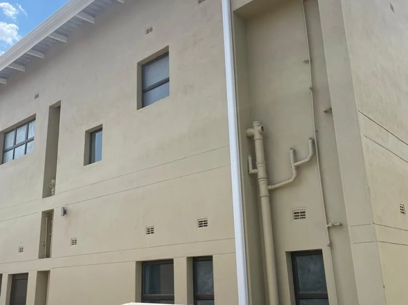 3 Bedroom Flat & Apartment