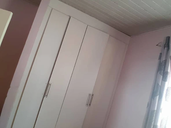 4 Bedroom Flat & Apartment